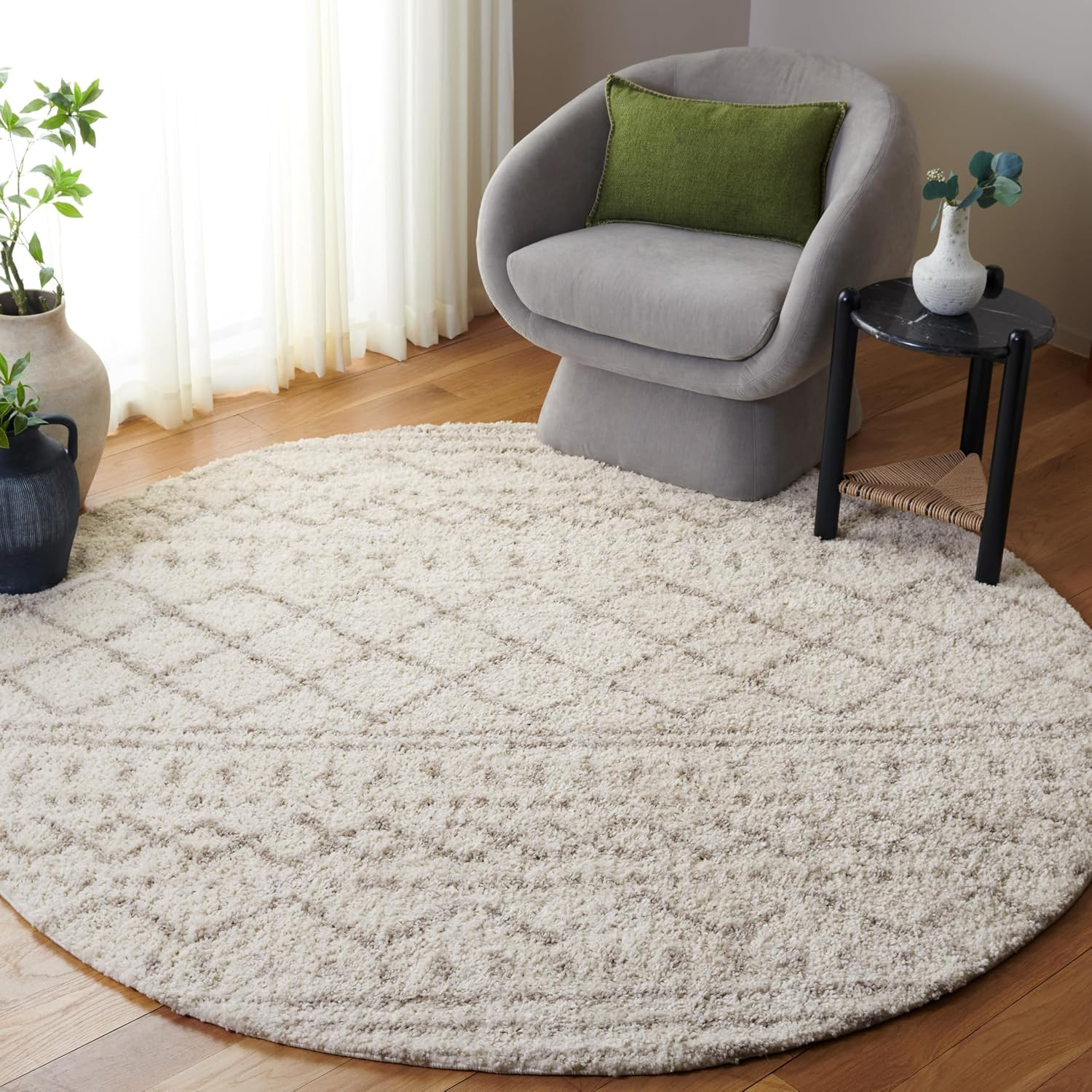 SAFAVIEH Arizona Shag Collection Area Rug – 3’2″ Round, Ivory & Beige, Moroccan
