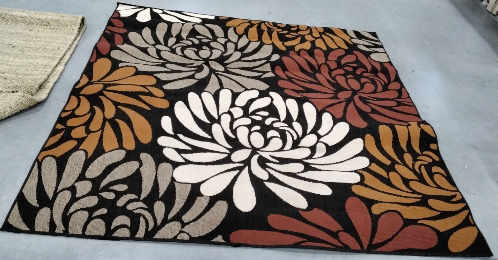 CHOCO / TERRA 6′-7″ X 6′-7″ Damaged Rug Reduced Price 1172746313 VER049-0325-7SQ