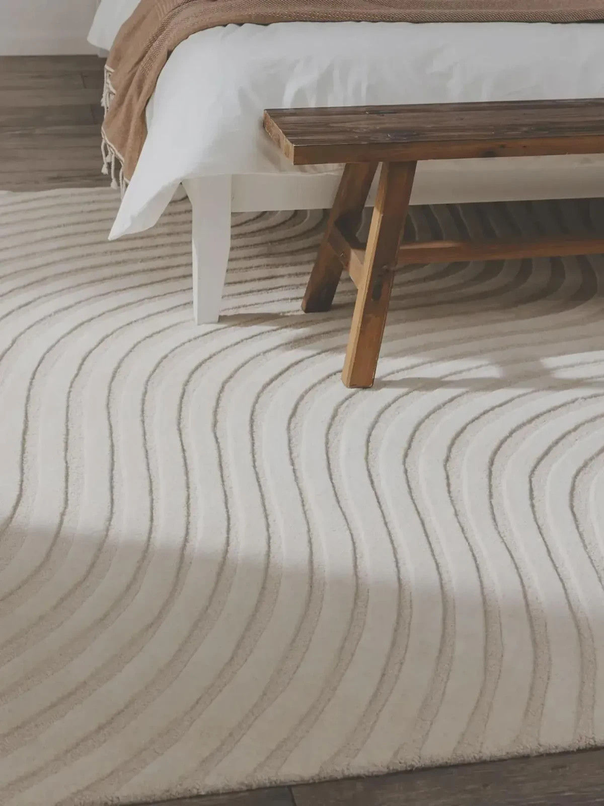 Modern Zen Style Sculpted Wave Rug – High-Low Textured Plush Area Rug – Cream