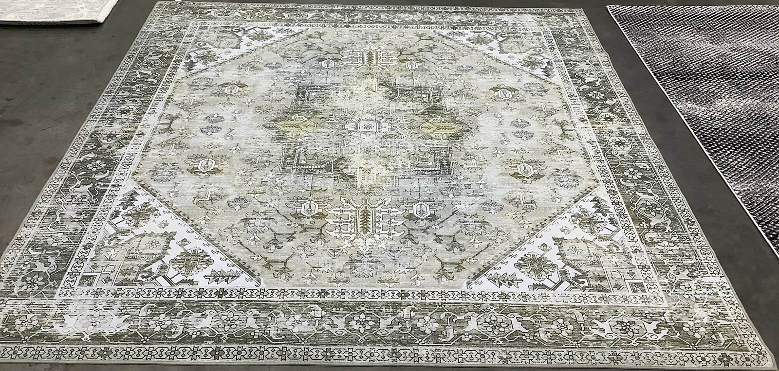 BEIGE / GREY 7′-0″ x 7′-0″ Damaged Rug, Reduced Price 1172682045 TSN102B-7SQ