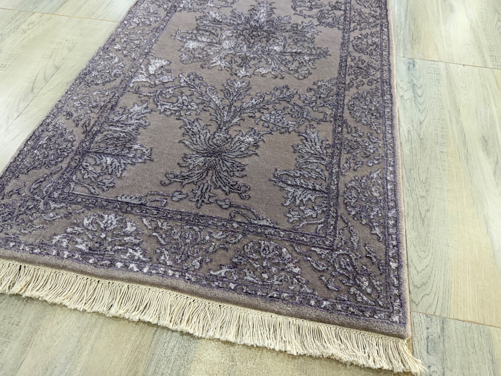Classic Hand-Knotted Wool Rug 70×140 cm Grey Traditional European Damask Pattern
