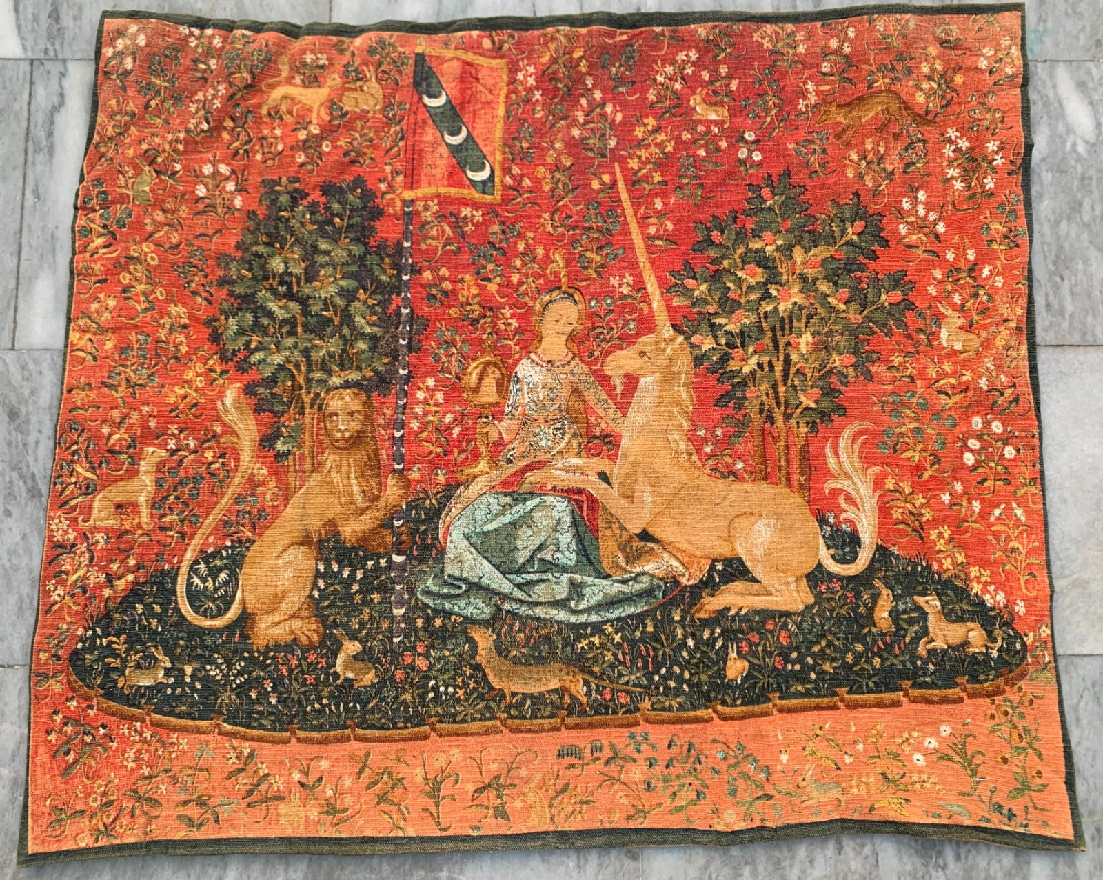 Vintage Tapestry, Unicorn French Tapestry Pictorial Tapestry Home Decor 3×3 ft