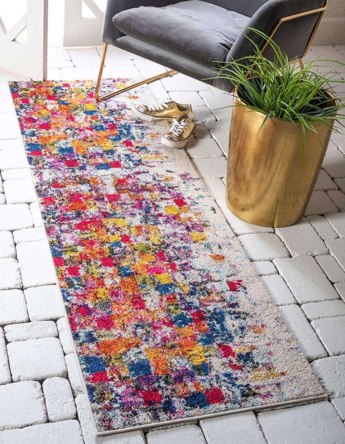 Vibrant Estrella Abstract Runner Rug – Modern Distressed Design (2’7″ x 10′)