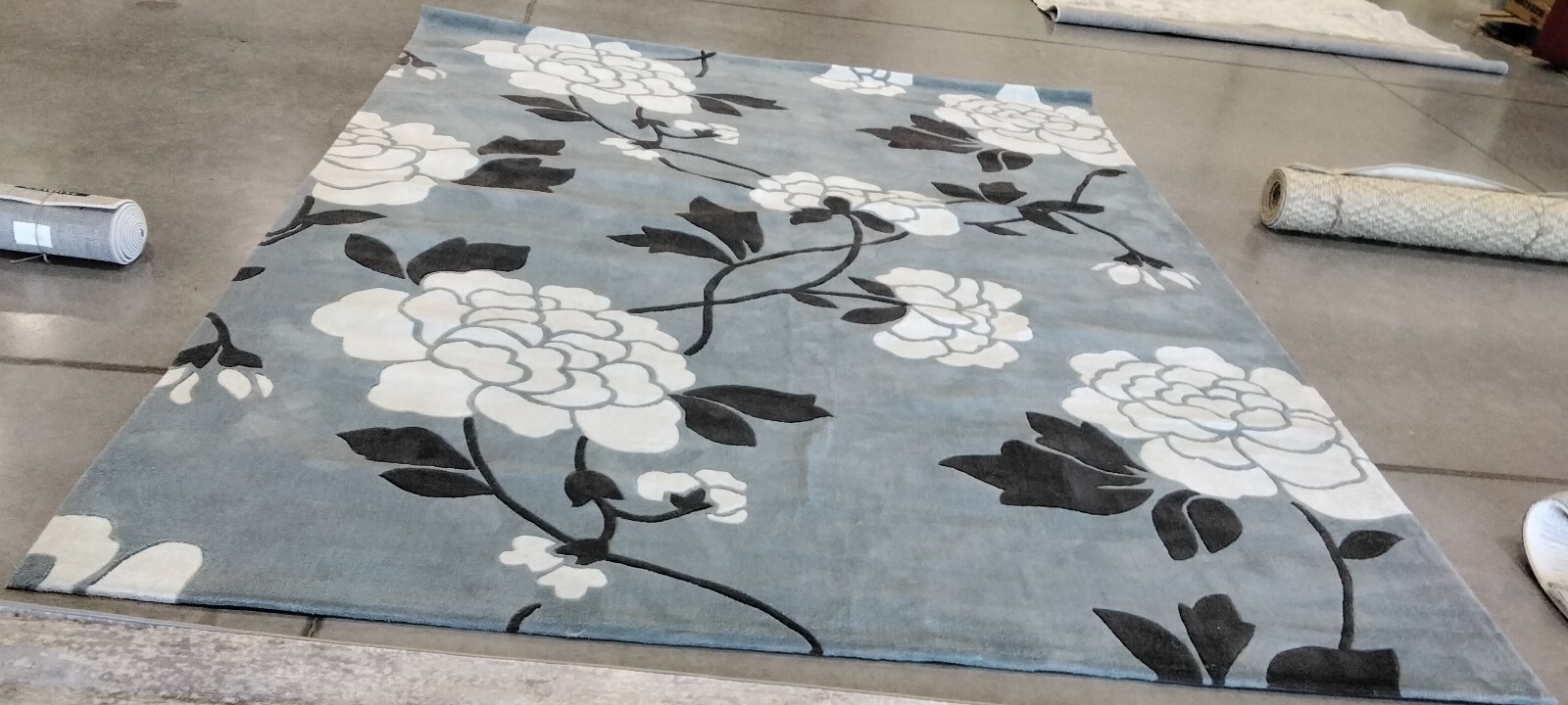 BLUE / IVORY 9′-0″ x 12′-0″ Broken Thread Rug Reduced Price 1172758275 MDA622A-9