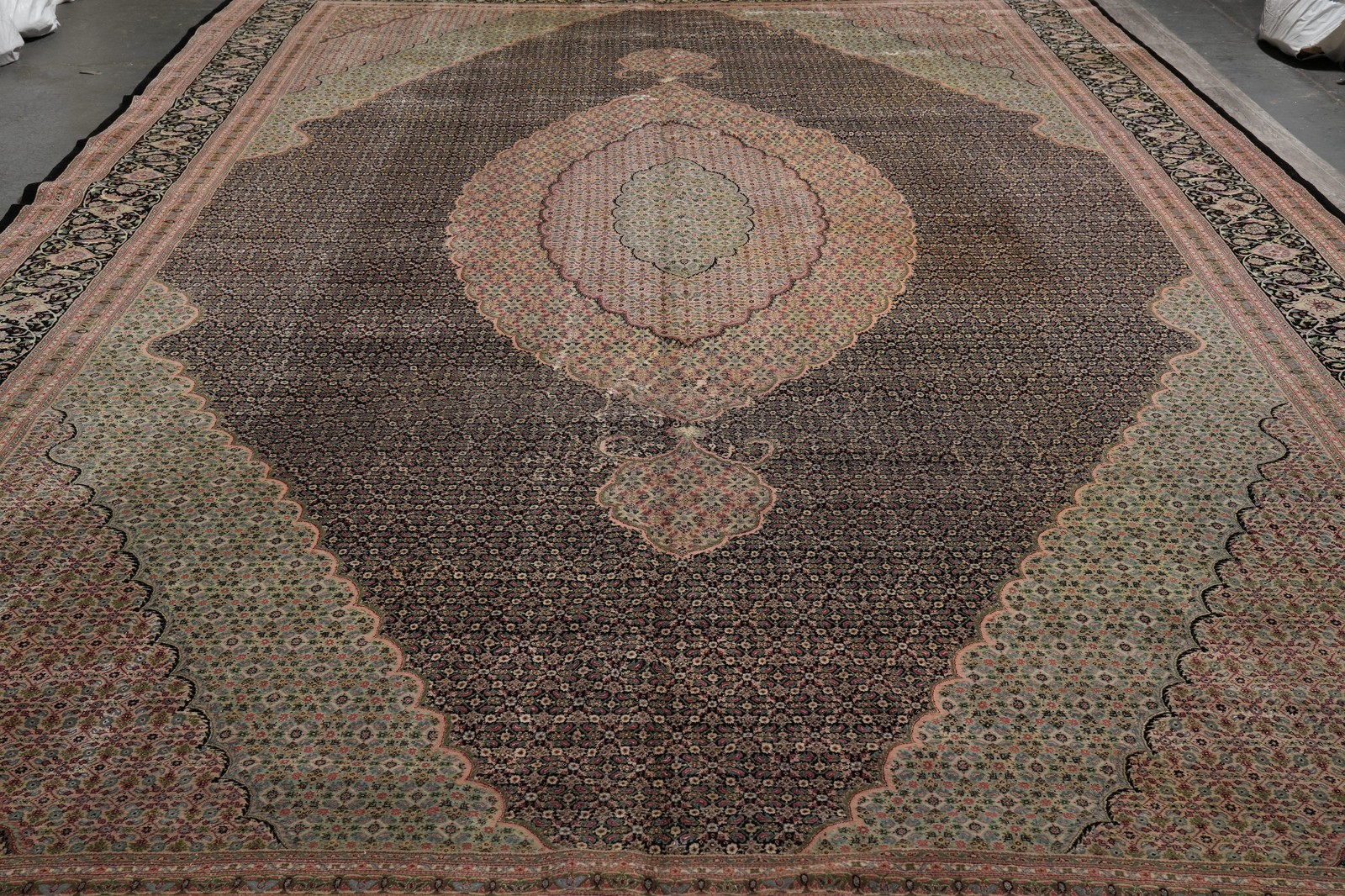 12.5 x 19 Hand-Knotted Wool and Silk Tabriiz Mahii Rug Black #B-78935