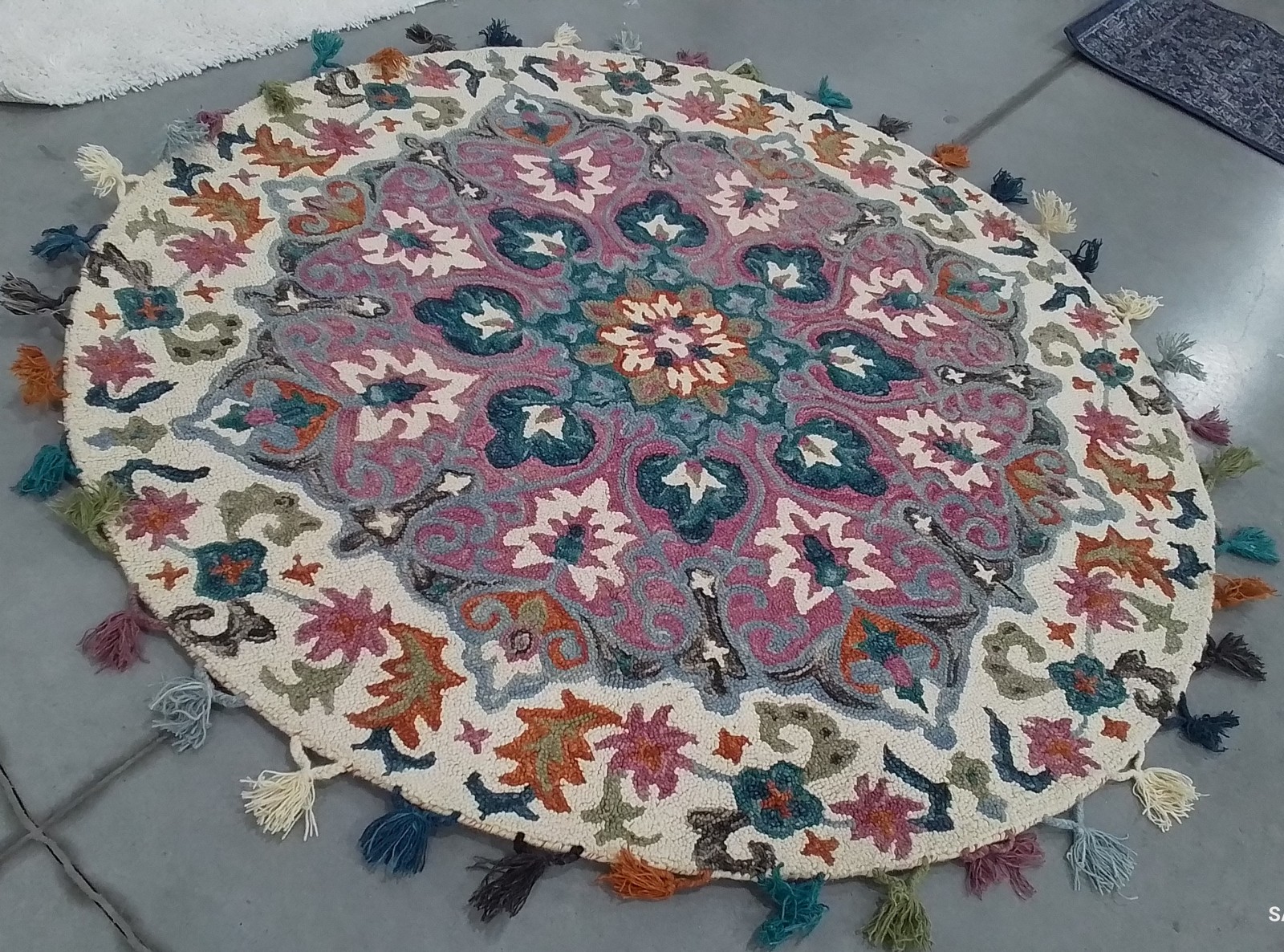 PINK / BLUE 6′-0″ x 6′-0″ Back Stain Rug, Reduced Price 1172791131 NOV576M-6R