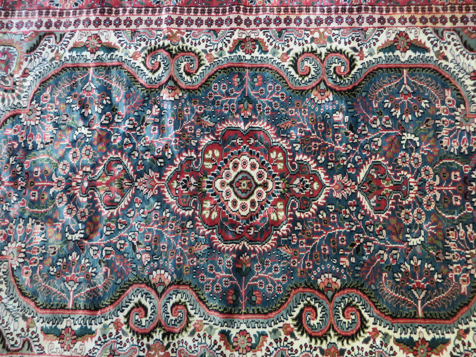 Nice one!Genuine handmade rug soft silky wool/cotton nicely woven (6″ x 4″)