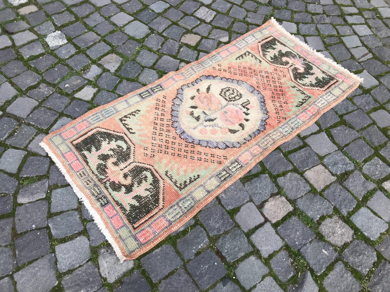 Bohemian Area Rug Handmade Wool Rug Turkish Vintage Traditional Rug 2,0 x 4,3 ft