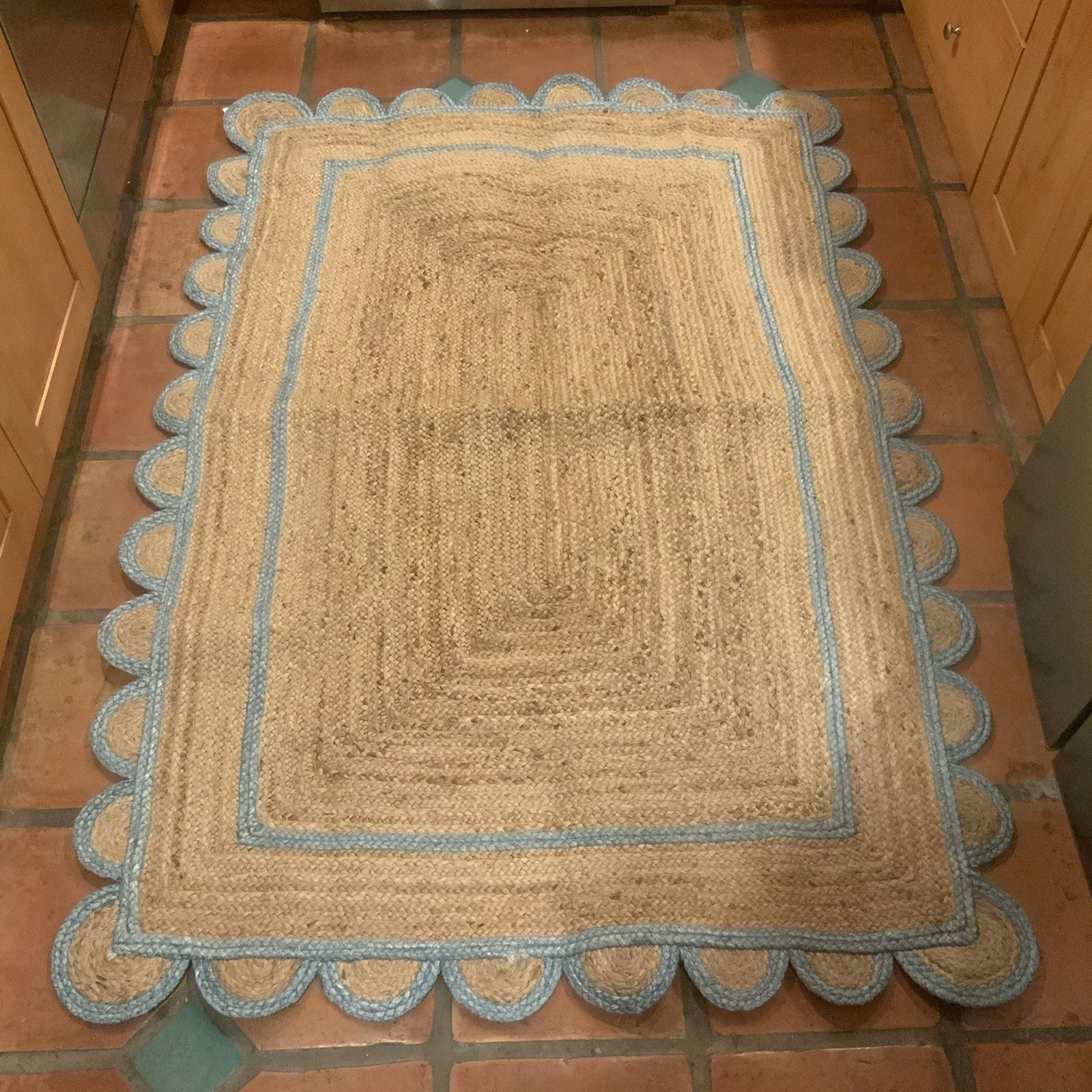 Indian Handmade Braided Natural Pure Jute Scalloped Design Area Rug Size 4×6 Ft