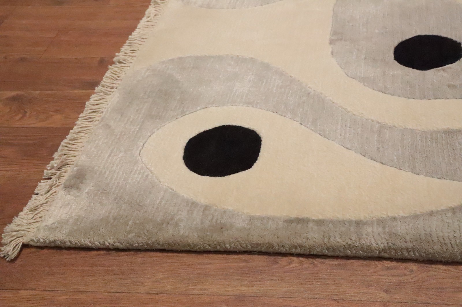 Nepalese Modern Rug 3×5 Hand-knotted Wool/ Silk to Enhance Modern Home Decor
