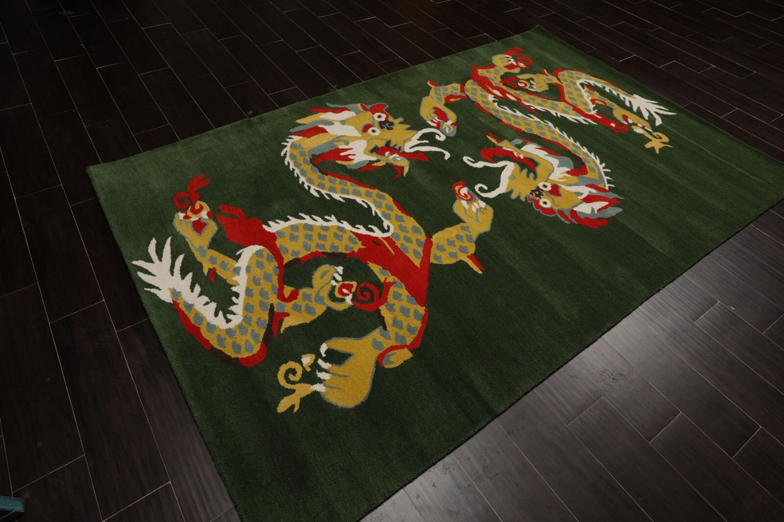 Multi Size Hand Tufted Green Dragon & Phoenix Decorative Wool Rug