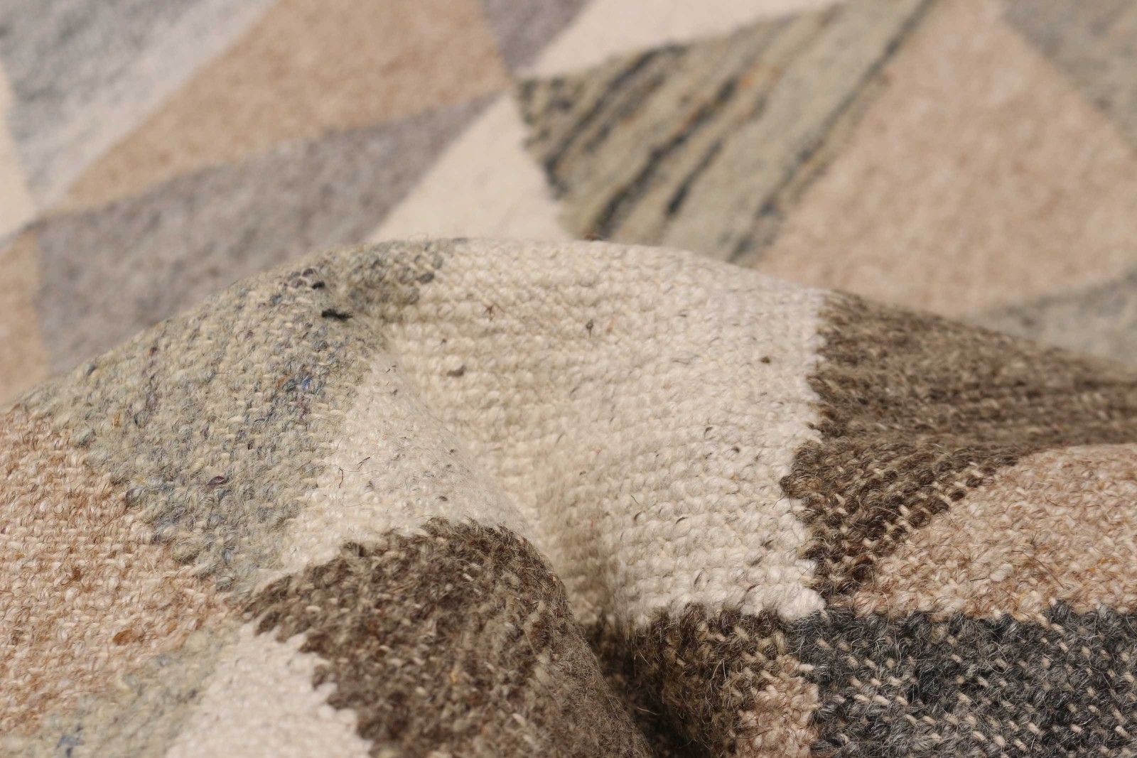 Vintage Hand Woven Area Rug 4’10” x 7’10” Traditional Wool Oriental Carpet