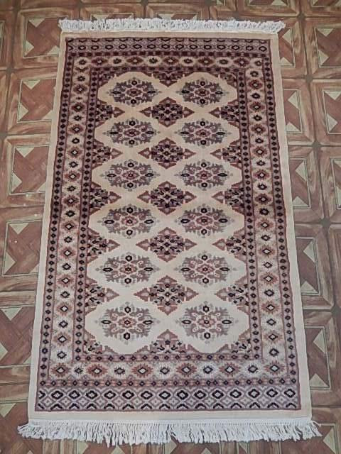 Ivory Silk Silk & Wool Handmade 3 x 4 Cosmic Latte Rug