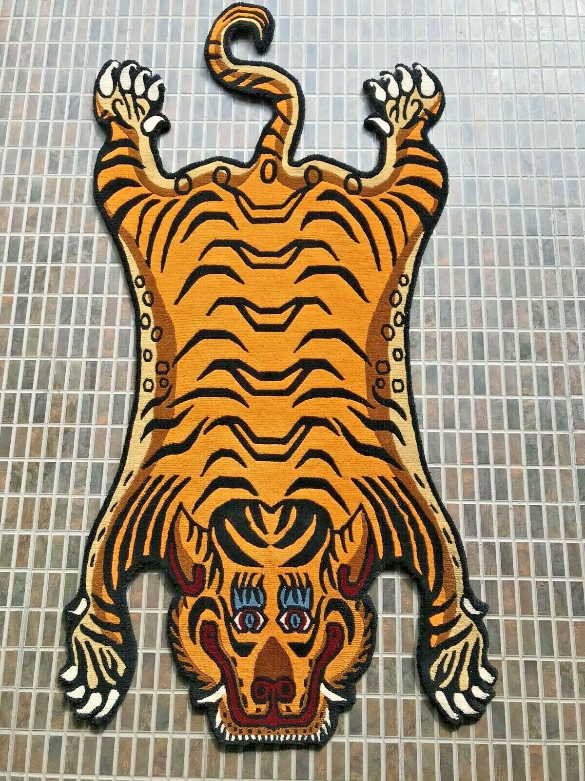 Hand knotted Tibetan Tiger Medium skin Rug ( 70 cm × 140 cm )