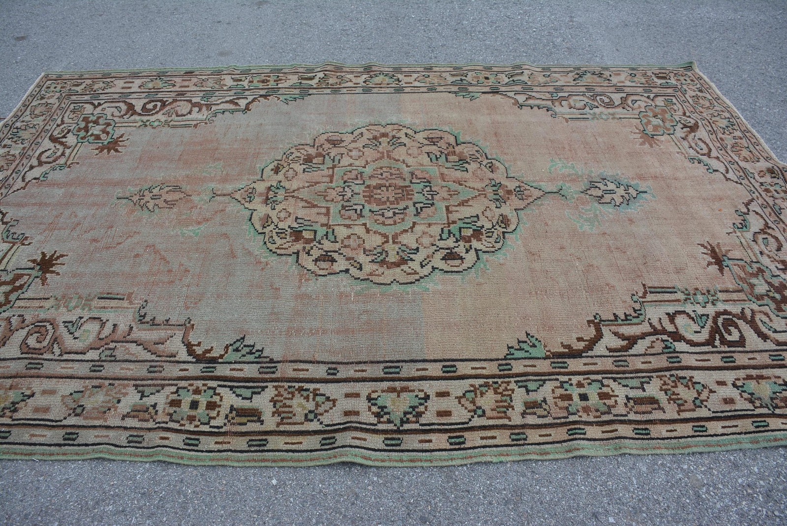 Vintage 6,4×10 ft Rug, Large Turkish Rug, Brown Polka dot Wool Rug
