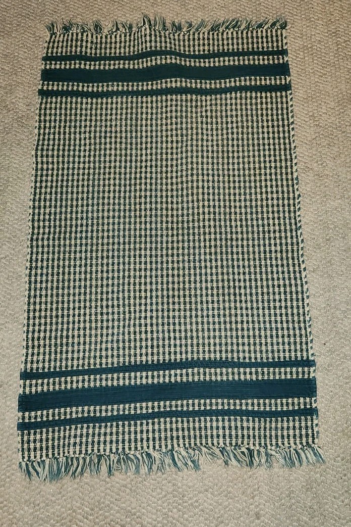 40×23 Green & White Throw Area Rug Tassel Edge Bound Stripe Pattern
