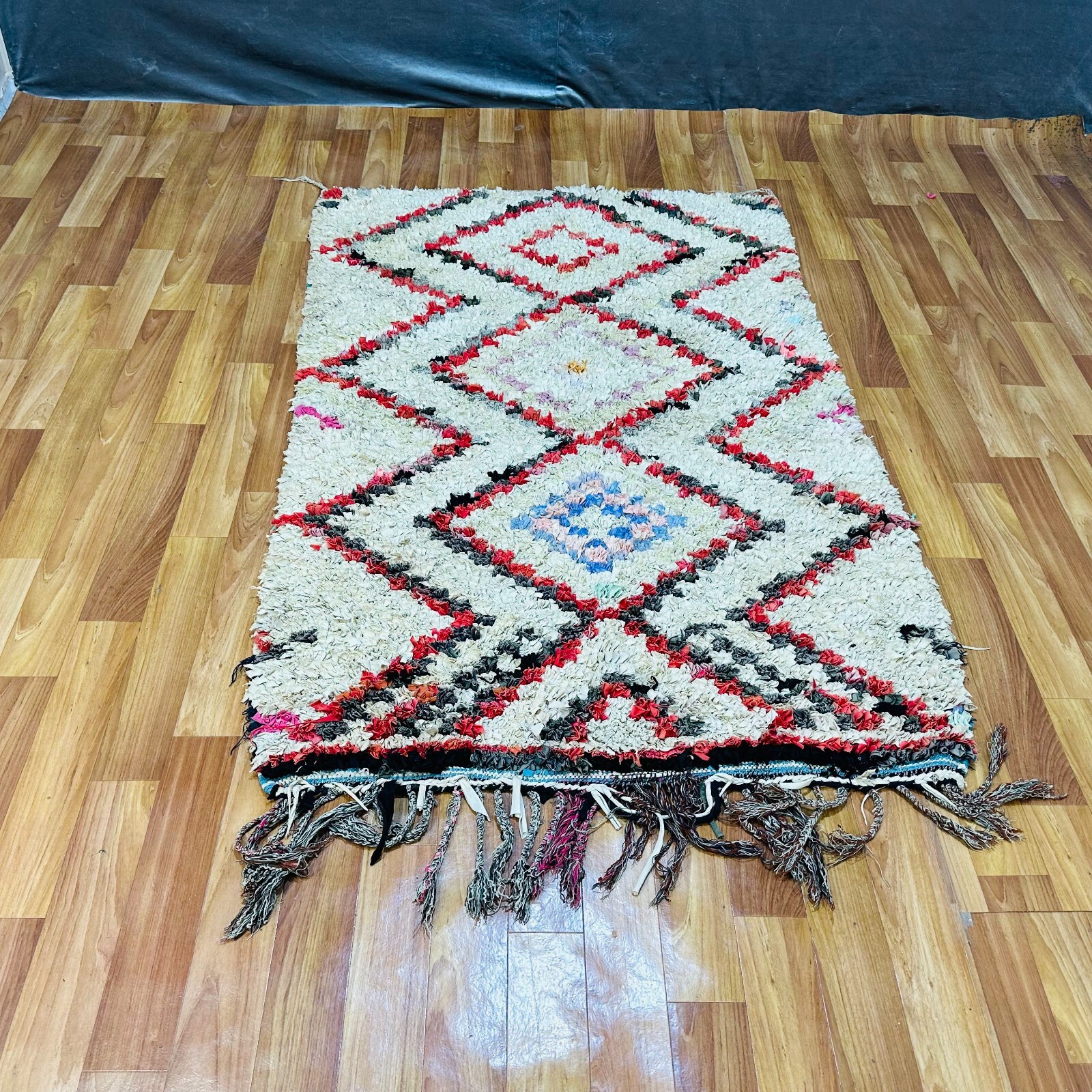 Unique Shaggy Moroccan Rug Boucherouite Cream Red Black Diamond Boho Wall Floor