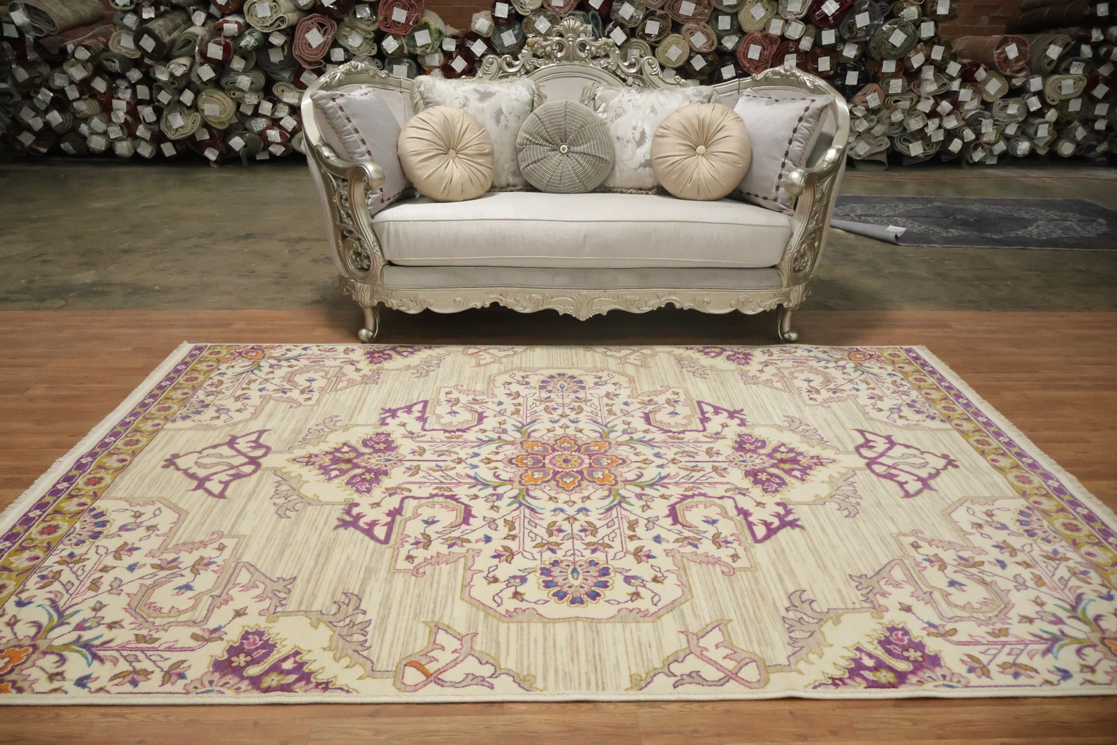 Vintage-inspired Floral Rug 6×9 Ft Distressed Look Oriental Wool Turkish Carpet