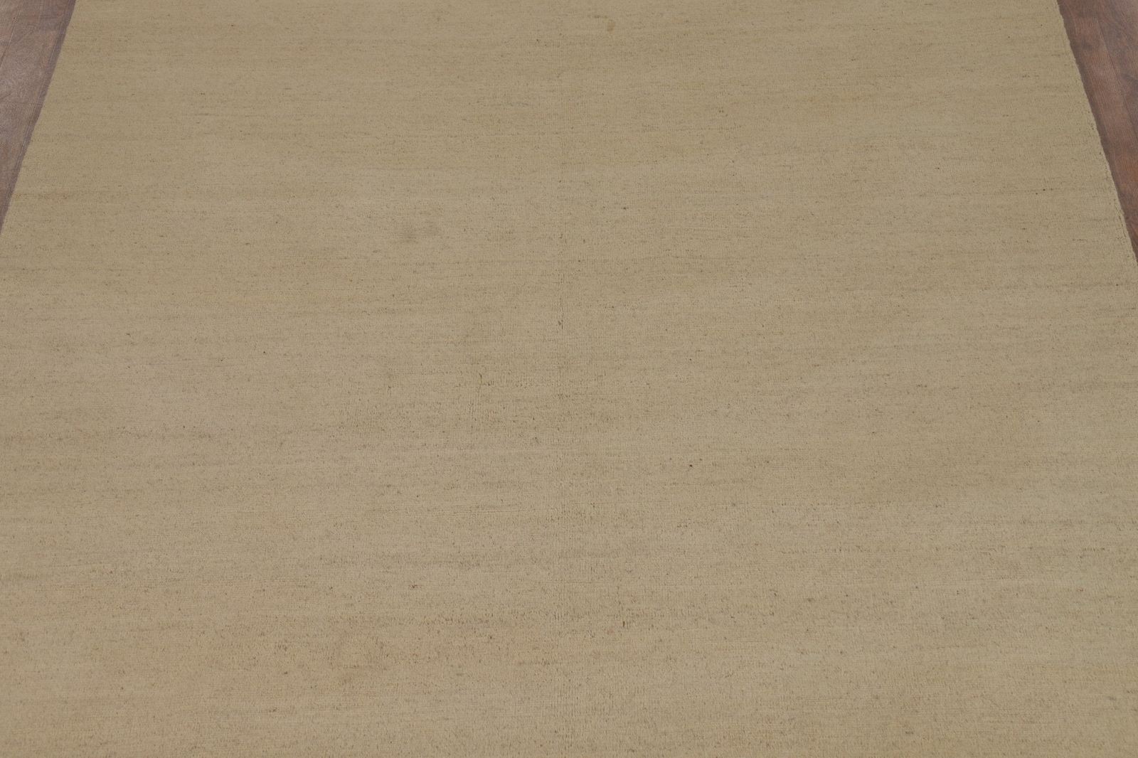 Elegant Handcrafted Gabbeh Solid Beige Wool Rug – Limited Edition” 6×9 ft