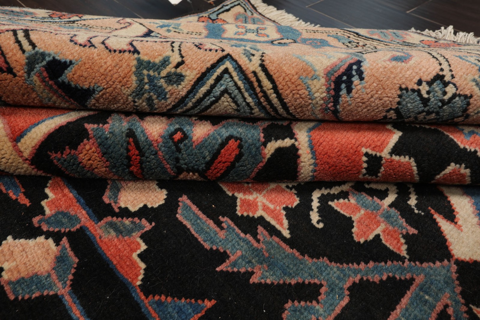 8’5”x9’1” Hand Knotted Wool Plush Pile Charcoal Herizz Traditional Rug