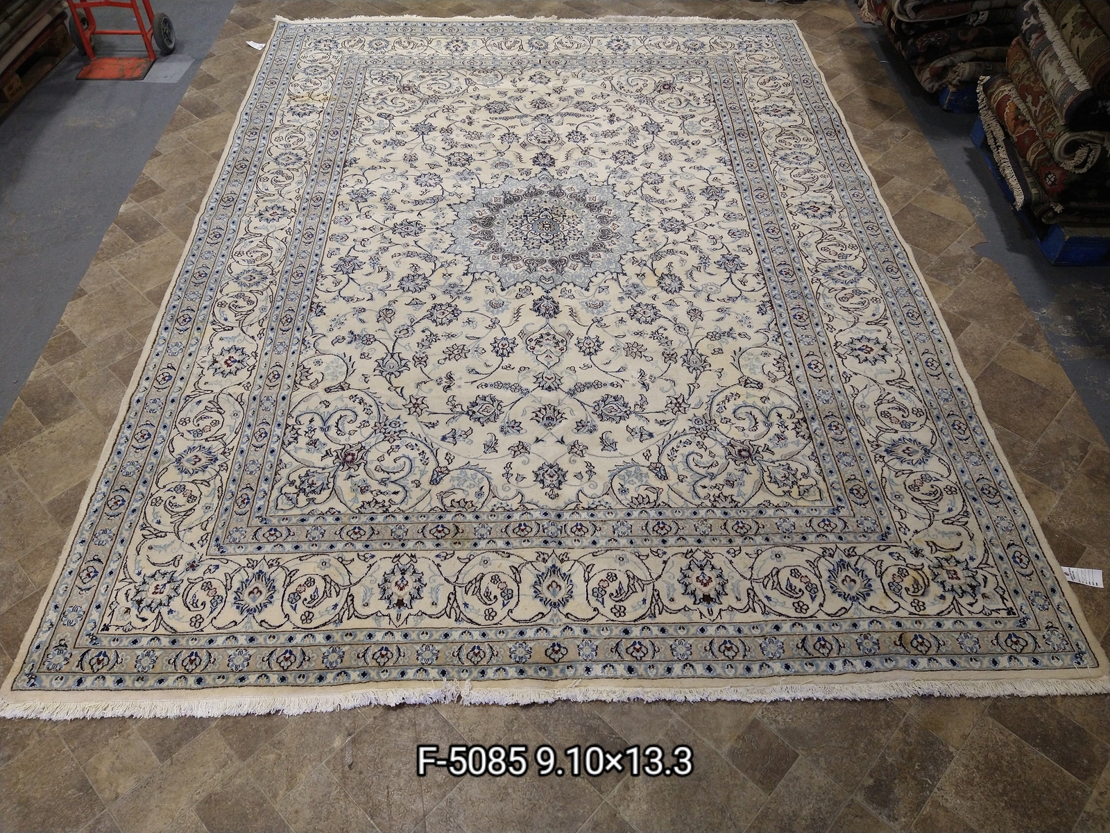 10′ x 13′ Pre- Owned Traditional Kashasn Wool Rug #5085