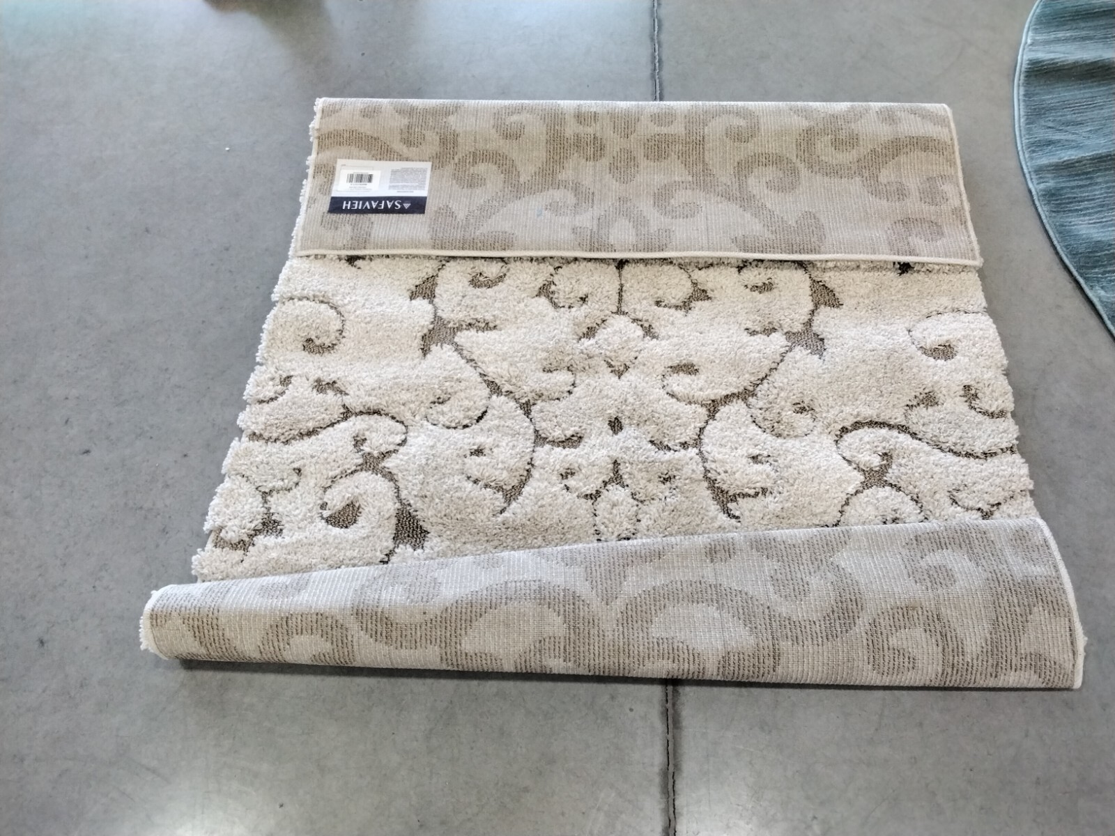 CREME / CREME 4′ X 6′ Flaw in Rug, Reduced Price 1172755945 SG470-1111-4