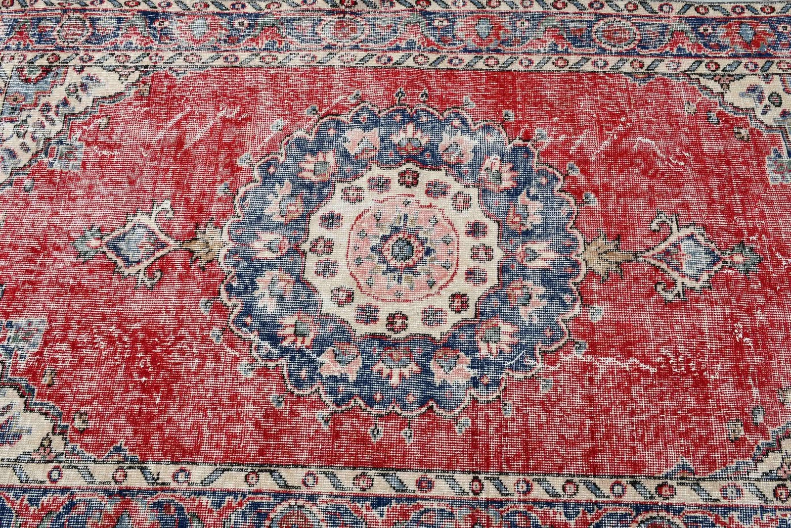 3,7×6,7 ft Vintage Rug, Red Camouflage Turkish Wool Rug