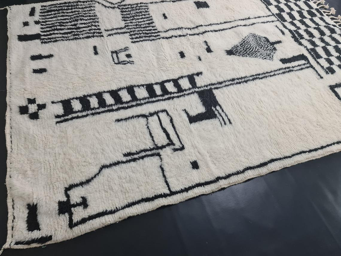 MADE TO ORDER – ARTISTIC BENIOUARAIN RUG- Moroccan Handwoven Rug- White Wool Rug