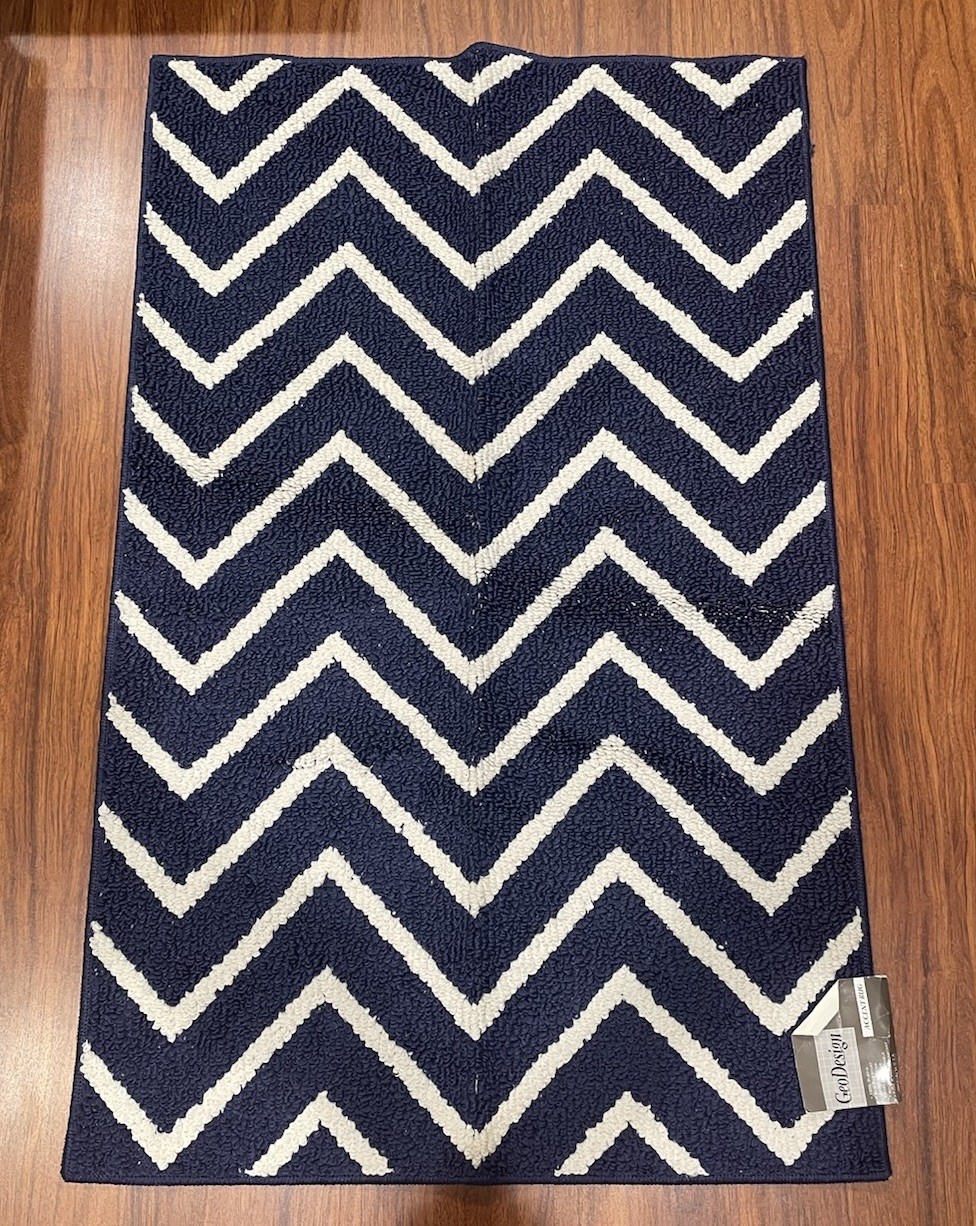 Accent Rug 20×30 Blue And White Geo Design Made In USA 48”x30” Skid Resistant