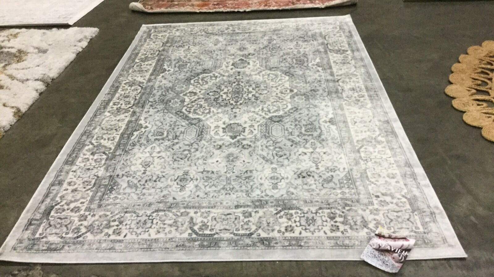 DARK GREY /CREAM 5′-3″ X 7′-6″ Back Stain Rug Reduced Price 1172659476 ISA916H-5