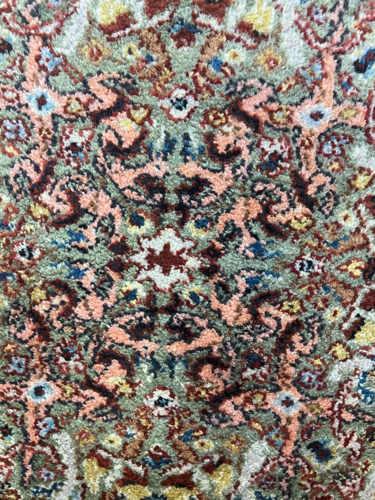 5’9″ x 9’1″ Karastan Hunting Design Oriental Rug – Full Pile – Made in USA