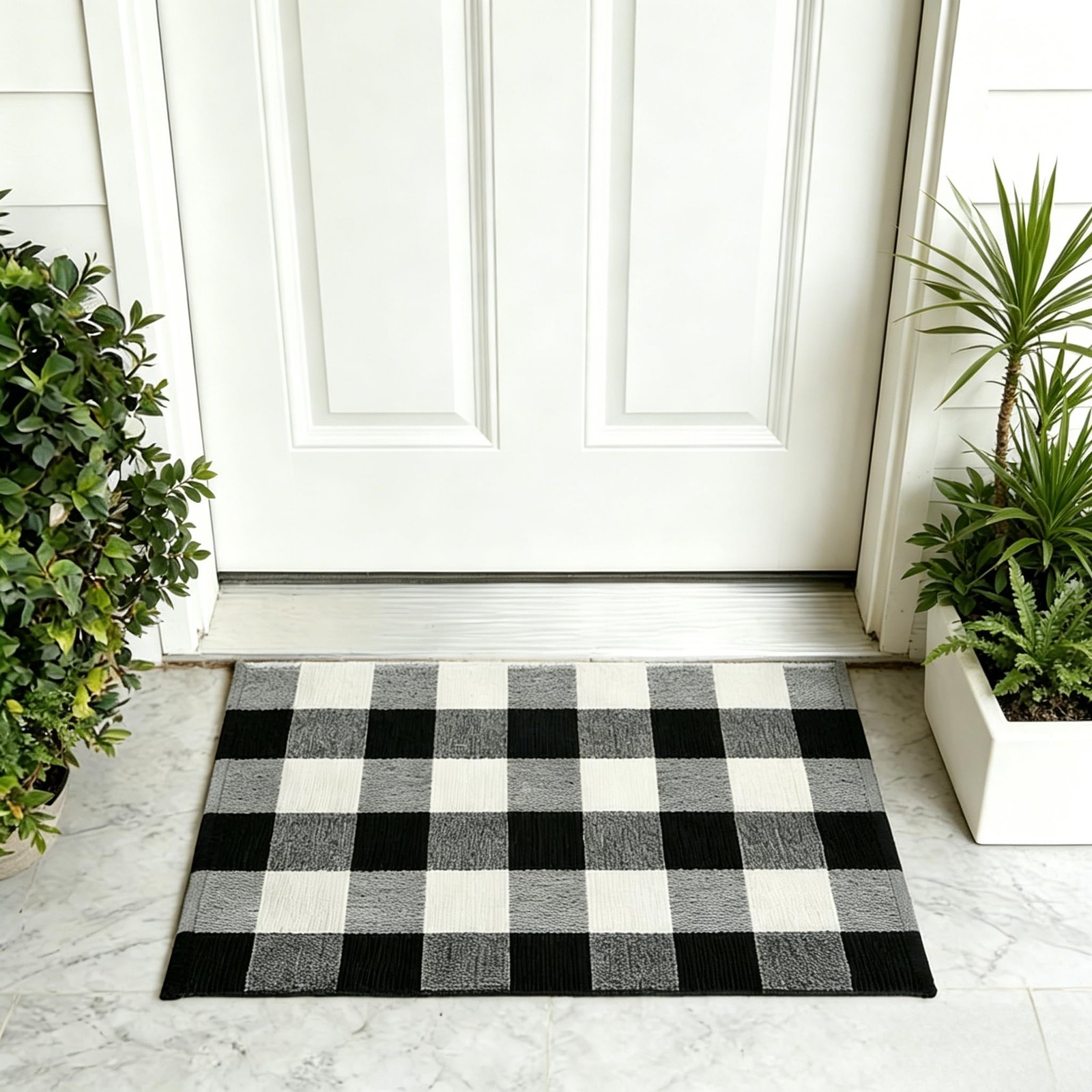 Buffalo Plaid Outdoor Rug 2′ x 3′ Black and White Front Door Mat, Layering Ru…
