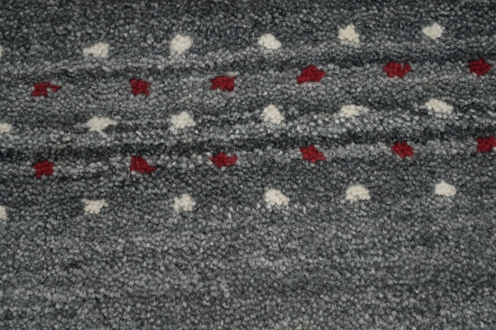 Eye-catching Gabbeh Bedroom Rug Gray Handmade Wool 5×8 ft