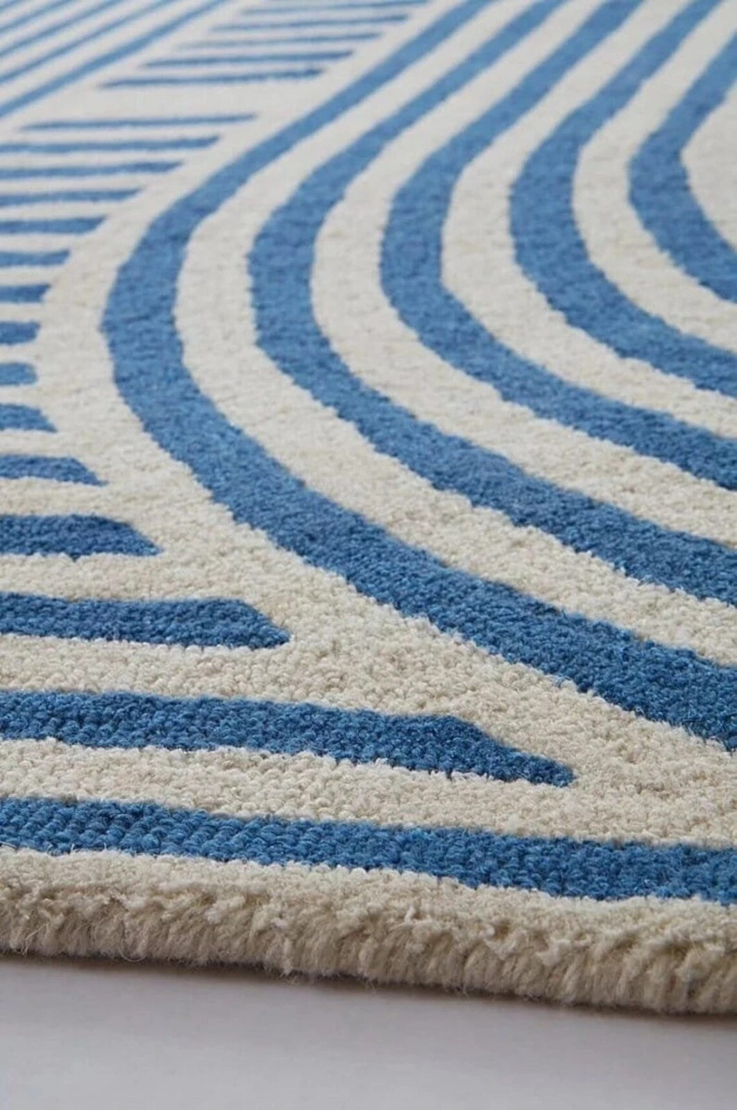 Hand Tufted Wool Area Rug New Geometric Abstract Design Premium Quality Handmade