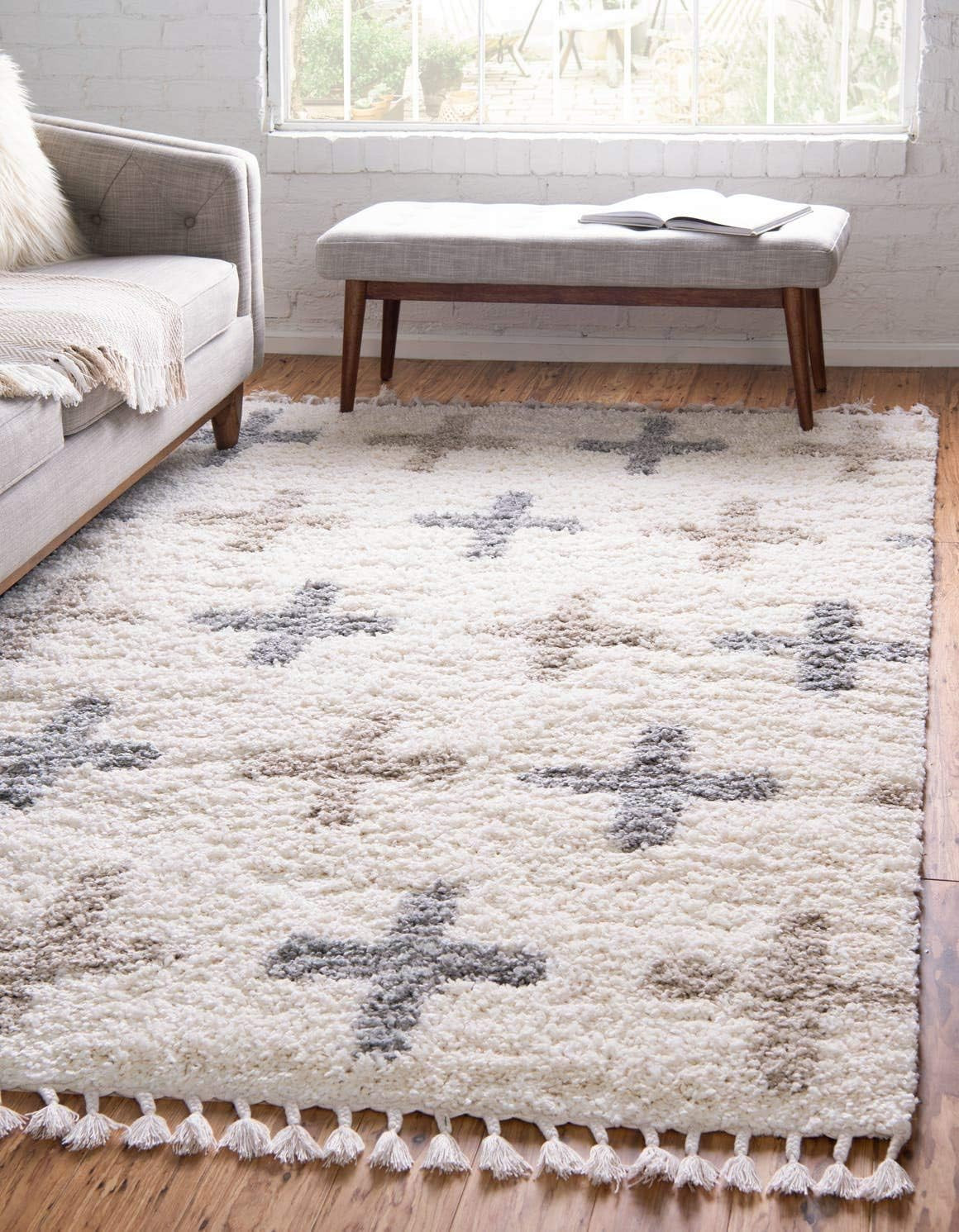 Modern Moroccan Shag Area Rug, 4′ x 6′, Plush Ivory/Tan Geometric Design