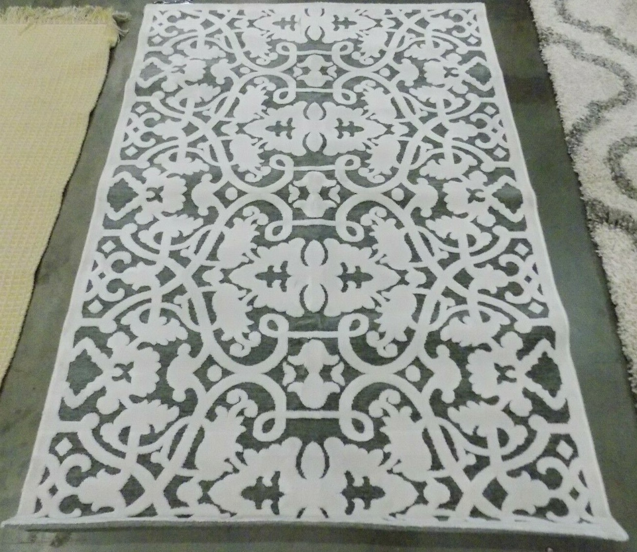 IVORY / DARK GREY 3′-1″ X 4′-7″ Stained Rug, Reduced Price 1172568560 PARB636C-3