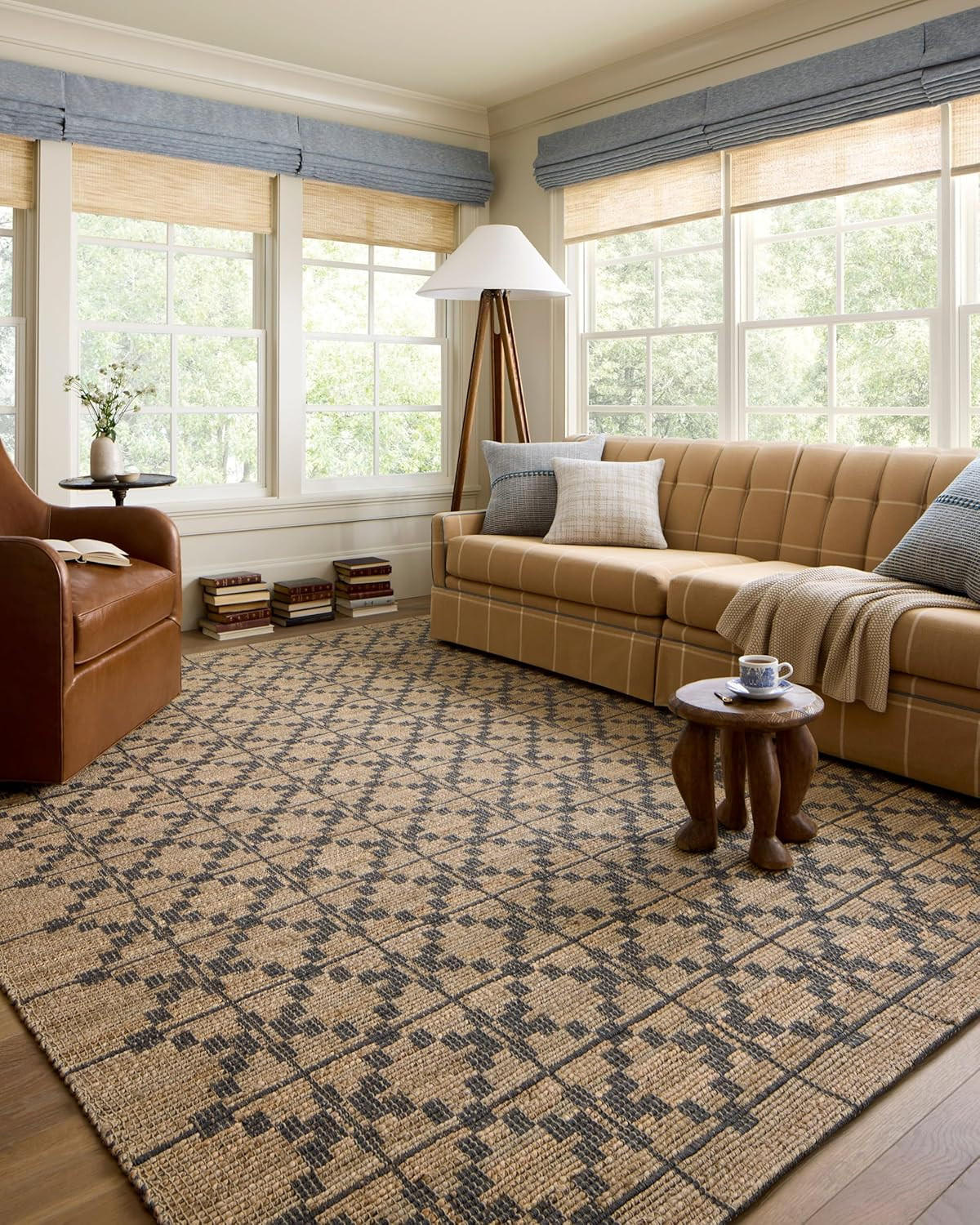Chris Loves Julia Judy Collection JUD-05 Natural/Graphite 5′-0″ X 7′-6″ Area Rug