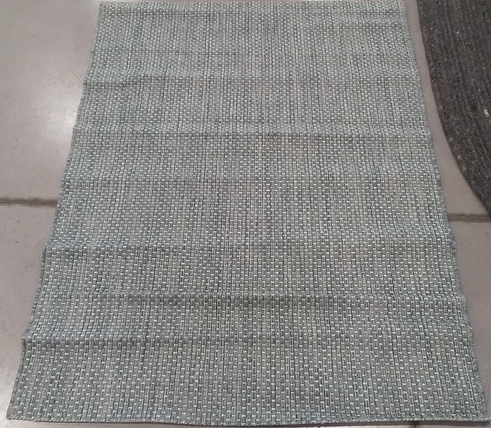 AQUA / GREY 4′-0″ x 5′-7″ Flaw in Rug, Reduced Price 1172775863 CY8521-37121-4