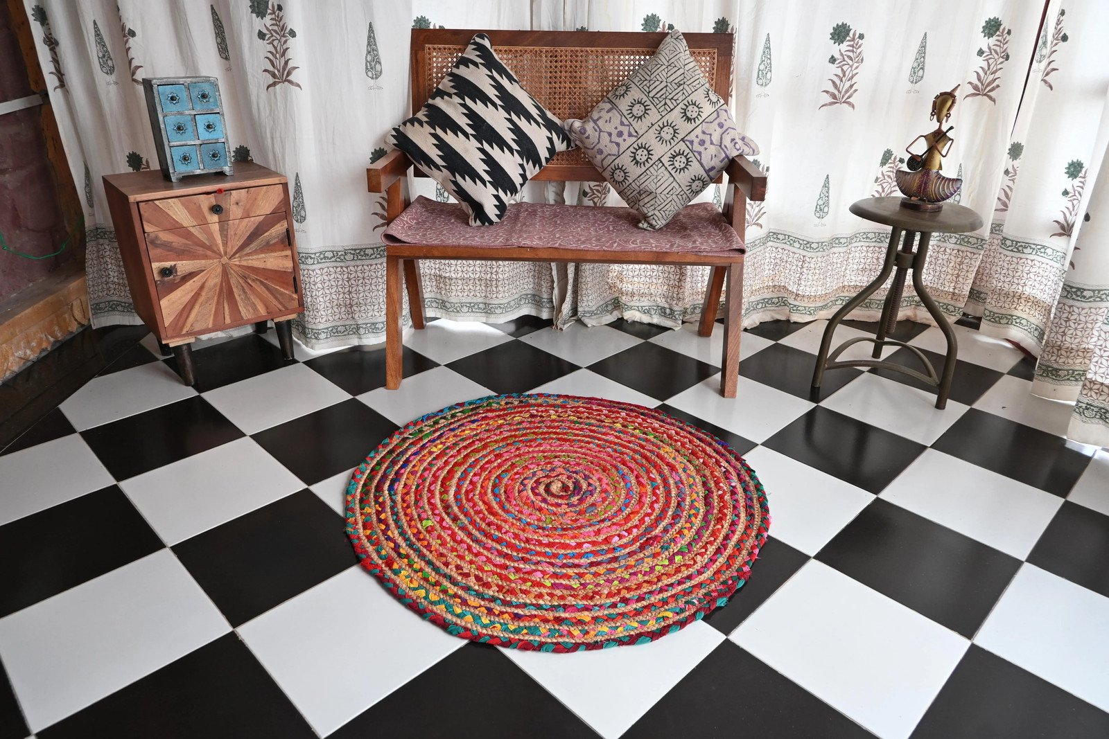 Rugmoda Jute Multicolor Braided 3×3 Round Living Room Area Rug Hand Woven