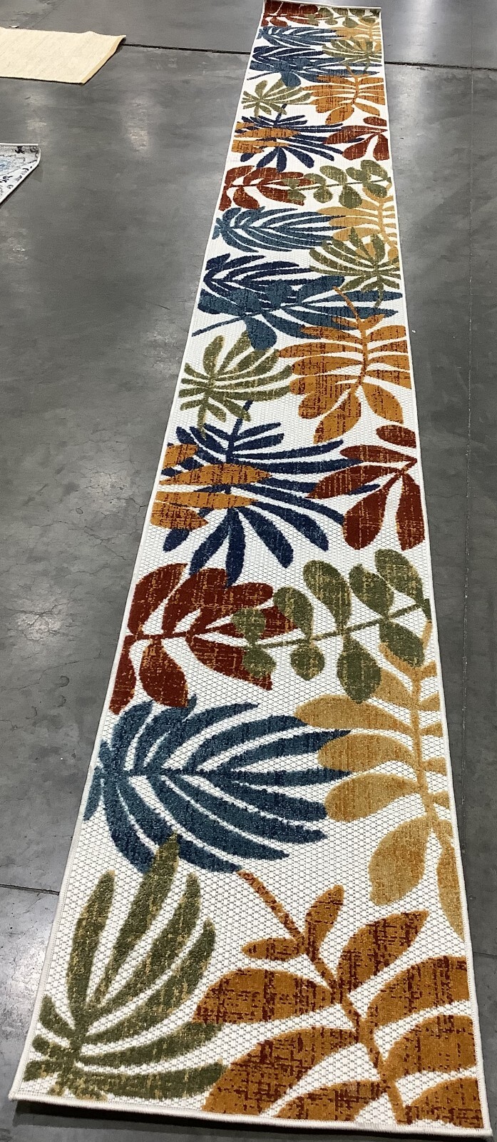 CREME / RED 2′-0″ x 18′-0″ Flaw in Rug, Reduced Price 1172681287 CBN814A-218