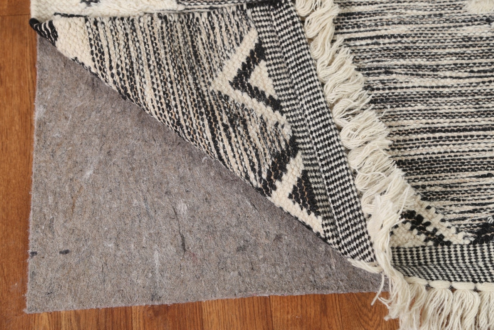 Southwestern Kilim-Moroccan Area Rug 5×7 Hand-woven