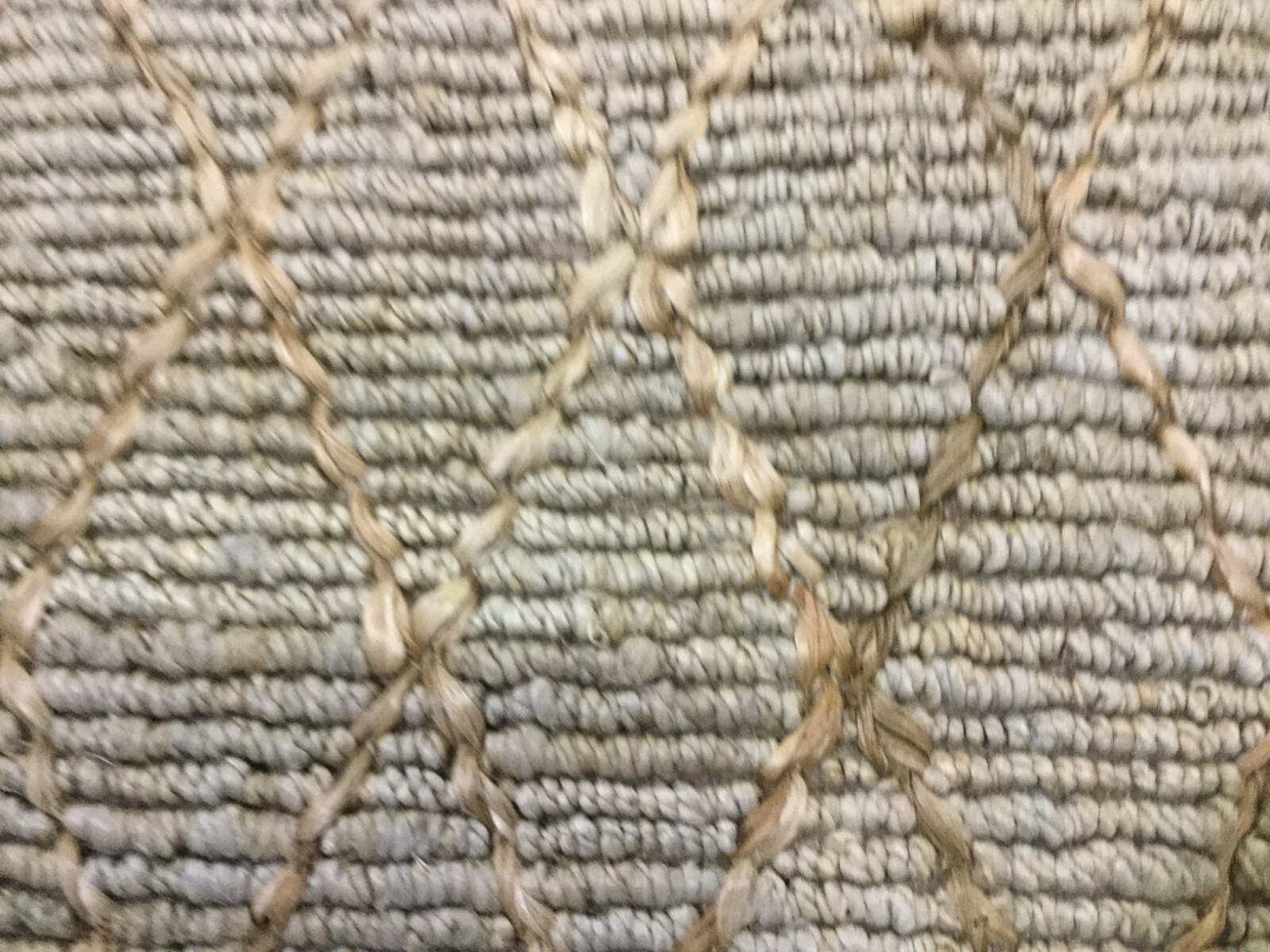 SILVER 6′ X 9′ Broken Thread Rug, Reduced Price 1172657429 NF951G-6