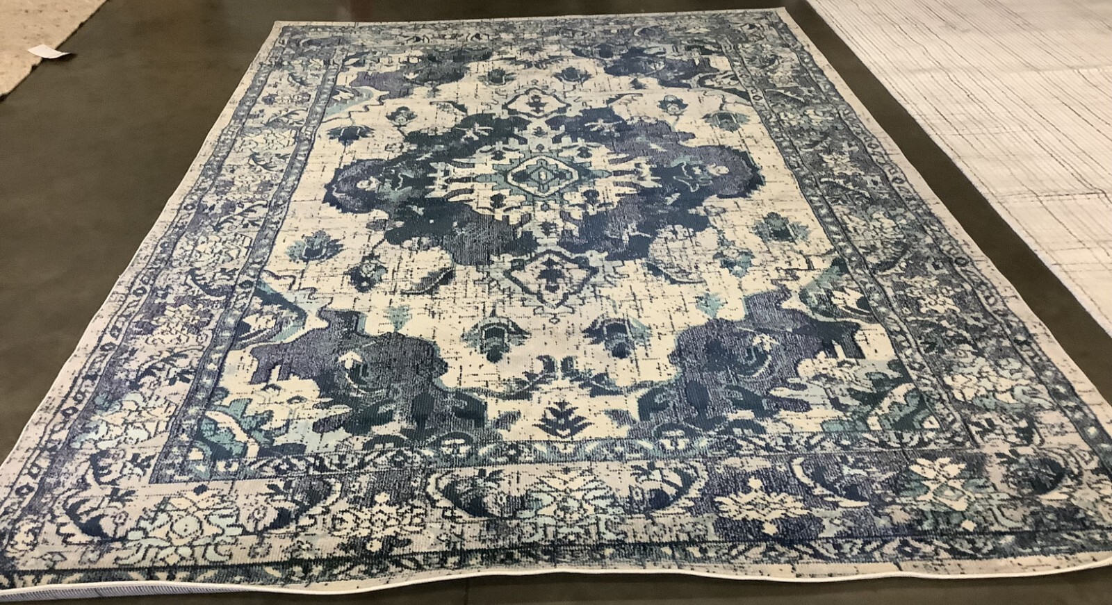 IVORY / BLUE 9′-0″ x 12′-0″ Flaw in Rug, Reduced Price 1172669667 MNC243A-9