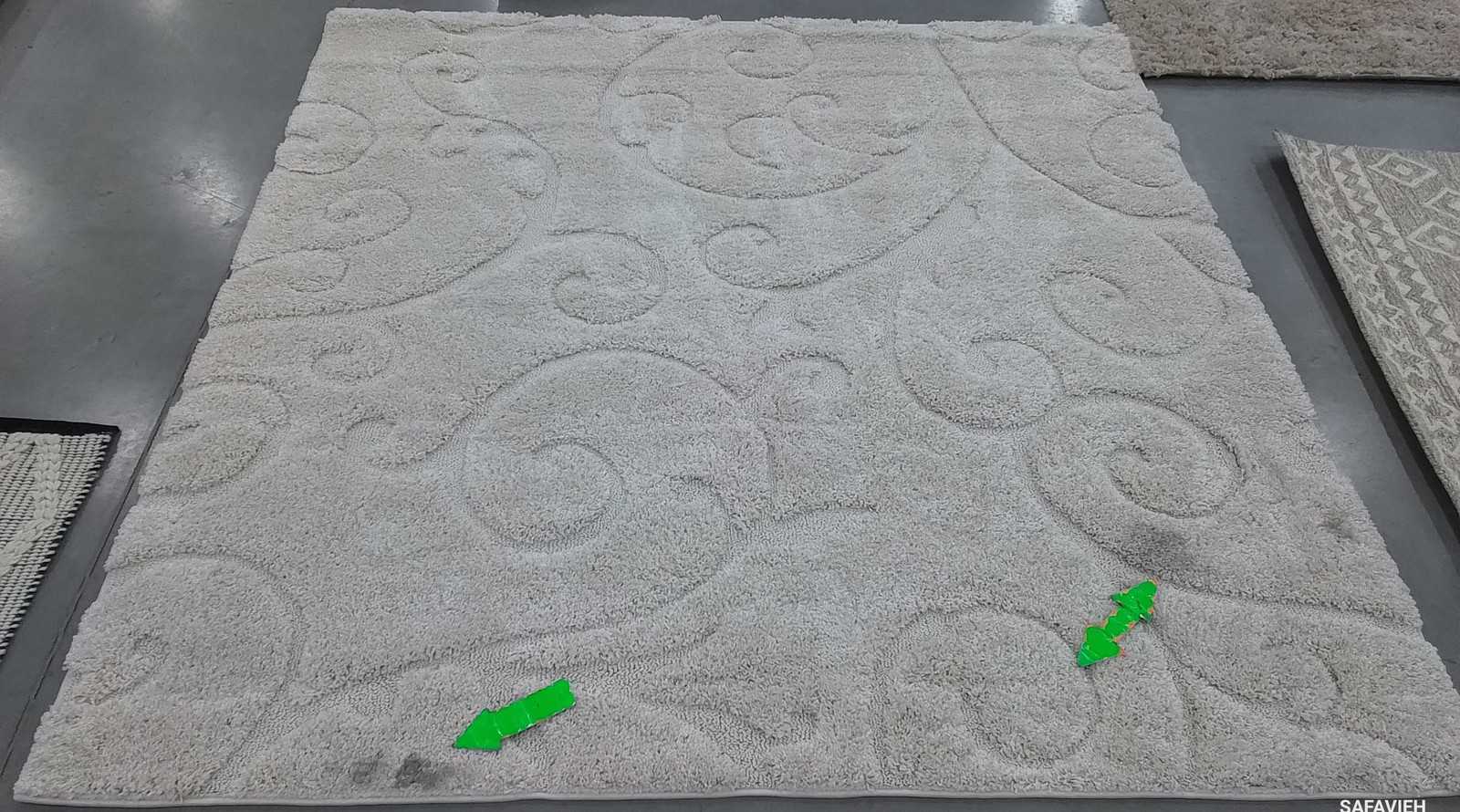 CREME / CREME 6′-7″ x 6′-7″ Stained Rug, Reduced Price 1172800212 SG455-1111-7SQ