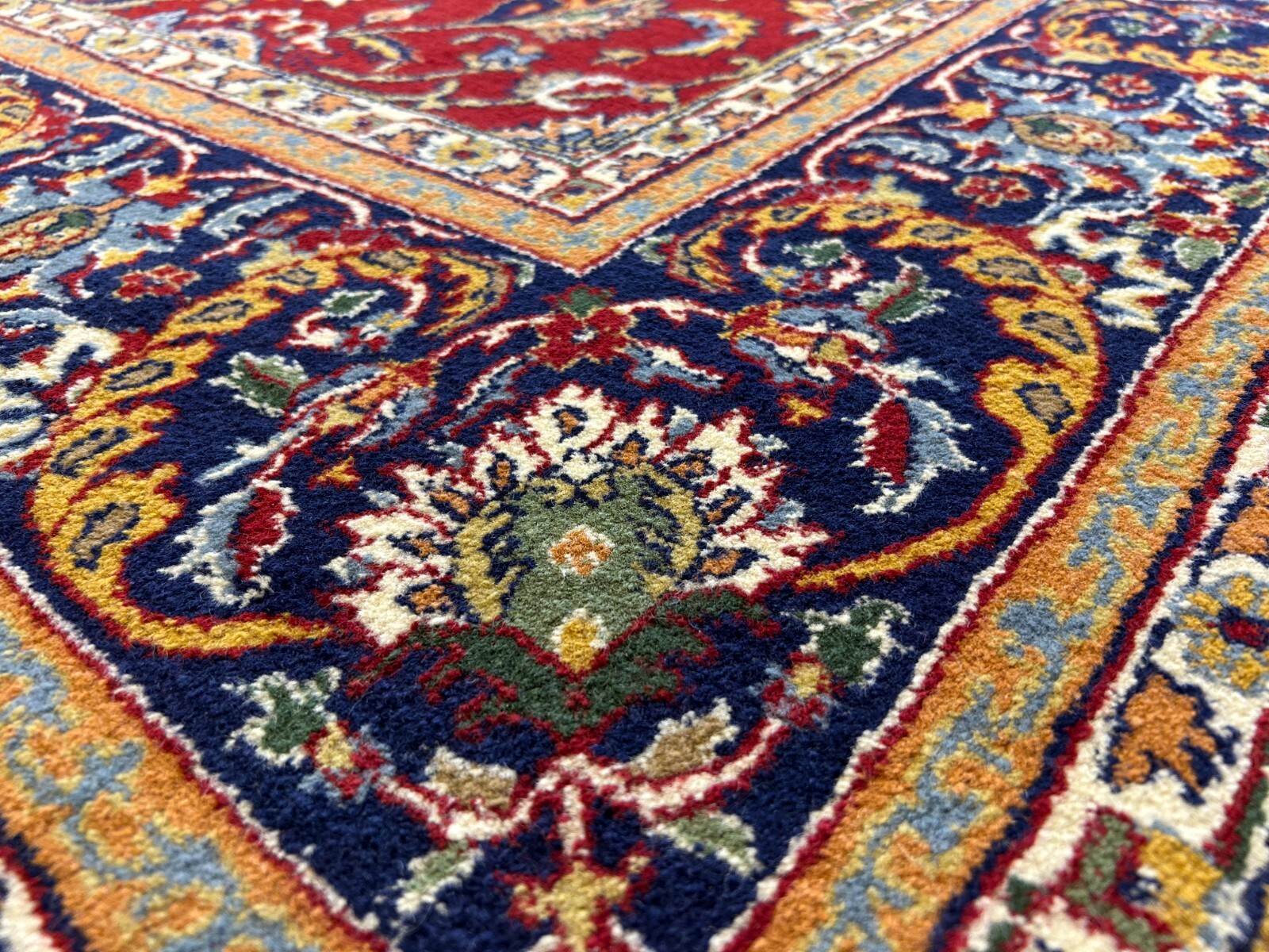 7’11″x9’7″ Hand-Knotted 100% Wool Pile Qume Rug