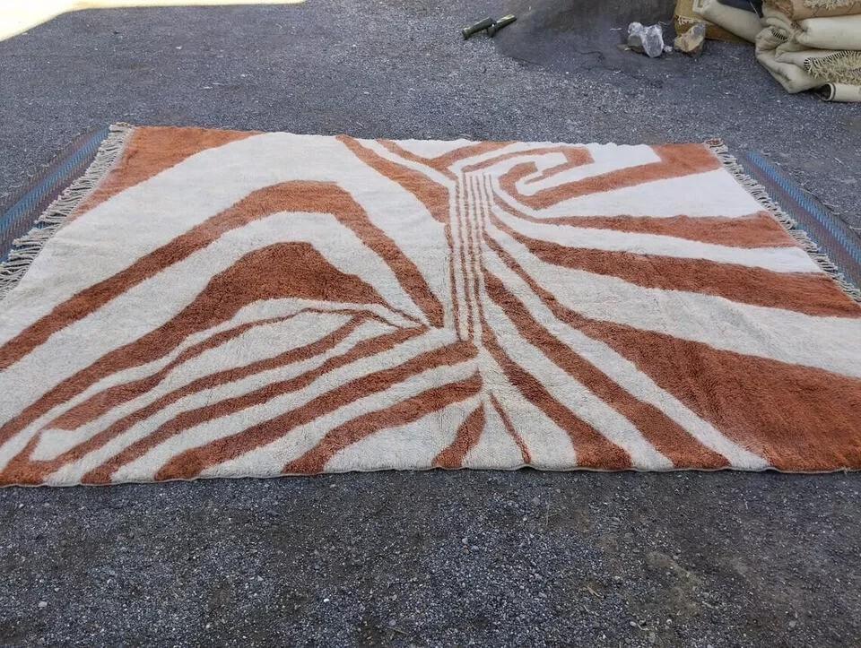 Hand knotted, Beni Ourain rugs its Trending Hand med Moroccan rug 100% soft wool