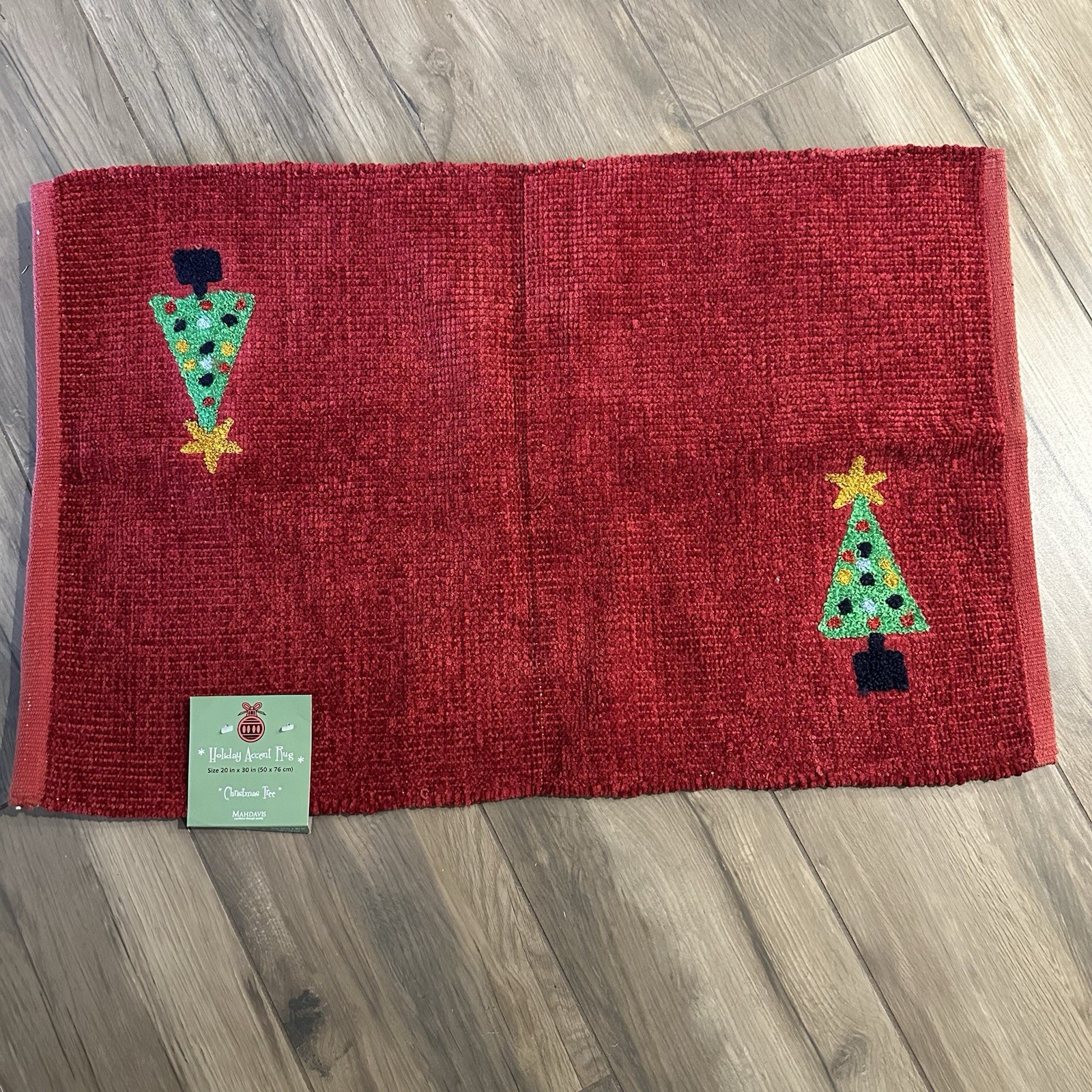 Christmas Tree Accent Rug Red Green Chenille 20″x30″ Holiday NEW