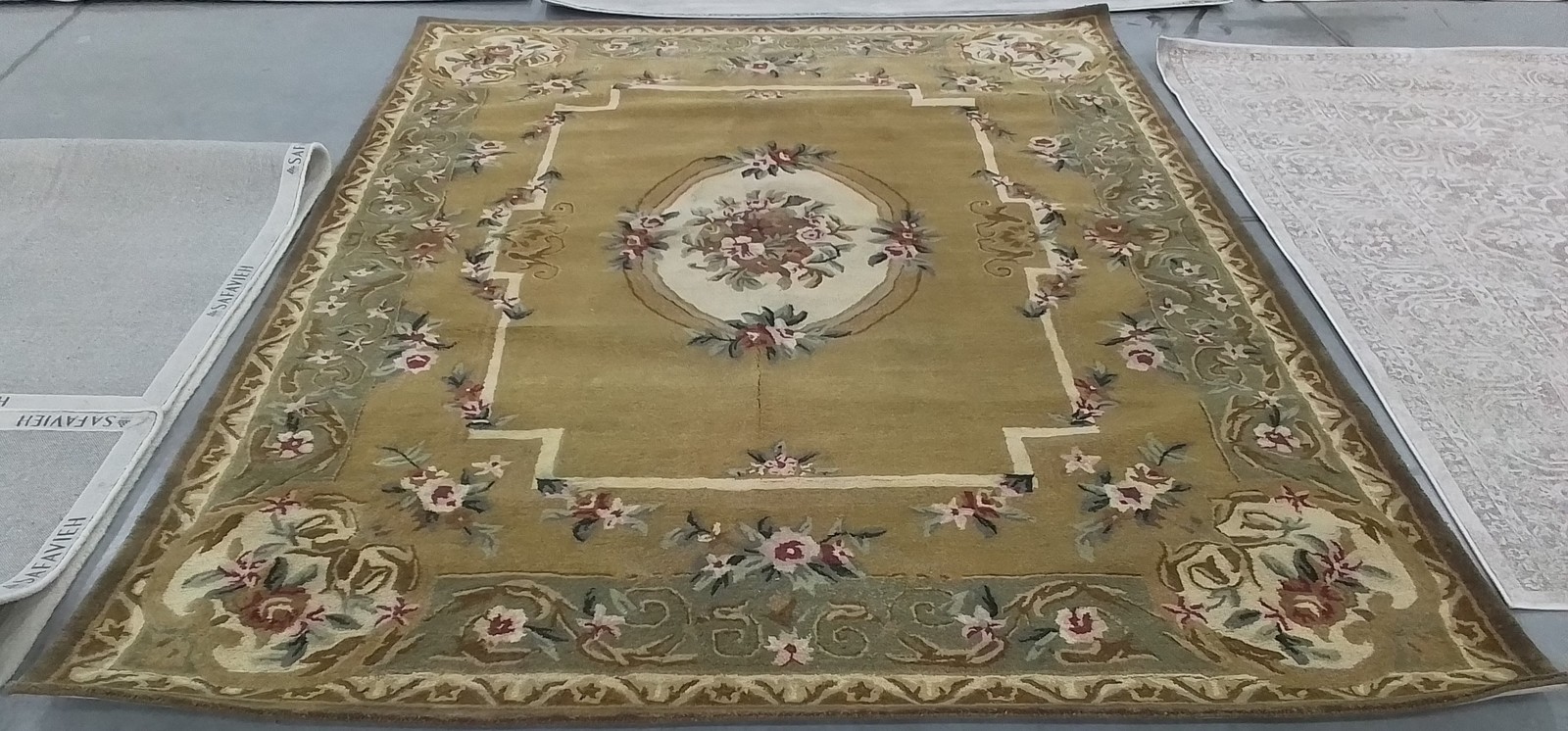 LIT GOLD / GREEN 7′-6″ x 9′-6″ Back Stain Rug, Reduced Price 1172794346 CL280A-8