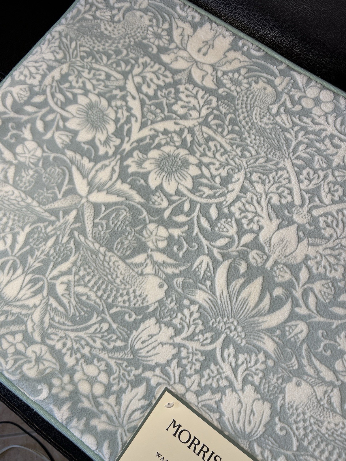 MORRIS CO. BATH RUG MEMORY FOAM STRAWBERRY THIEF Turquoise 34” SPA COTTAGE NEW!