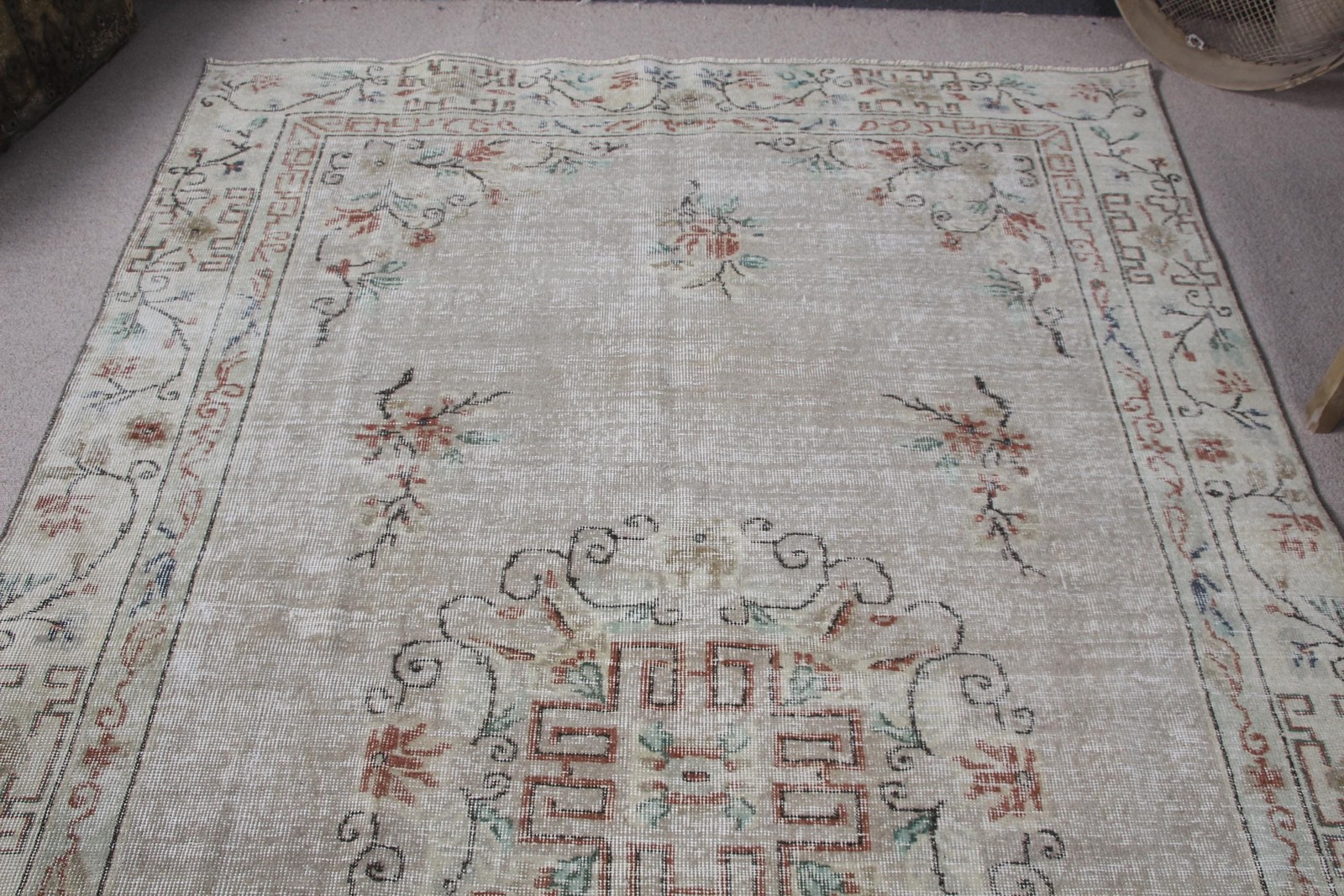 Turkish Vintage Rug 5,7×9,9 ft (173×302 cm), White Wool Rug